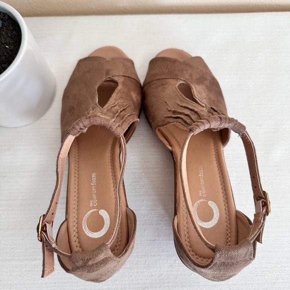 Comfort Foam Taupe Faux Suede Lightweight Wedge Sandals Women’s 10 - Picture 6 of 11